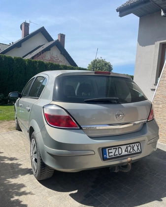 Opel Astra cena 12500 przebieg: 123834, rok produkcji 2005 z Łódź małe 46